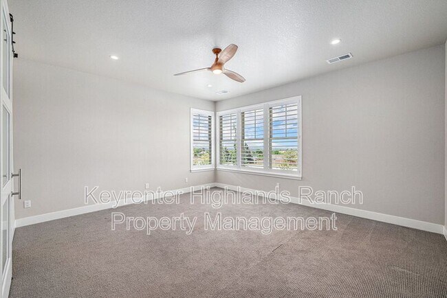 Building Photo - 533 Red Thistle Dr