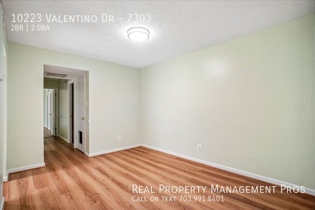 Building Photo - 10223 Valentino Dr