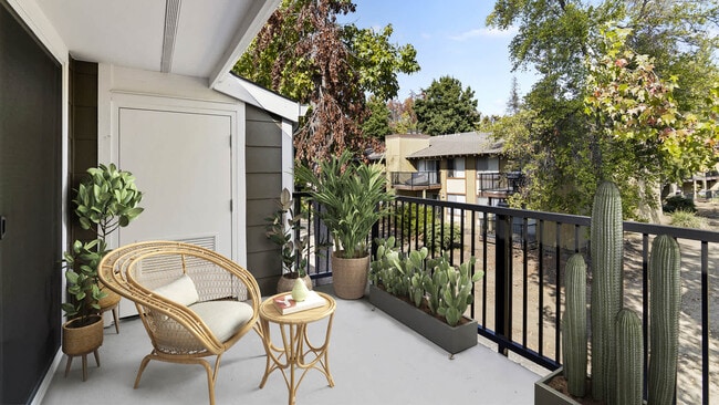 Balcony - Lorien Ivy
