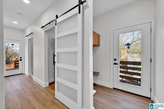 Building Photo - 1720 34th Pl N