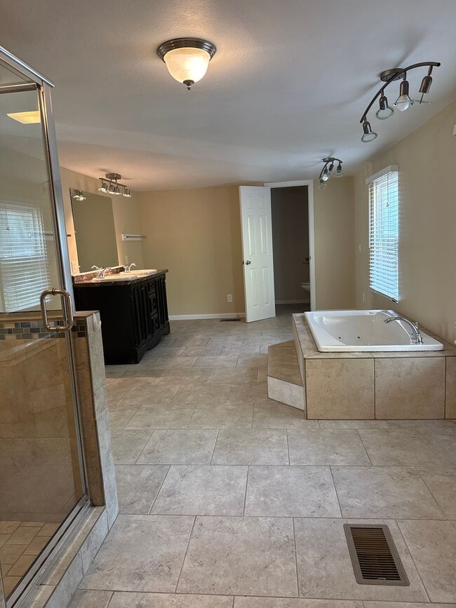 Building Photo - 2/2 Mobile Home Available to RENT