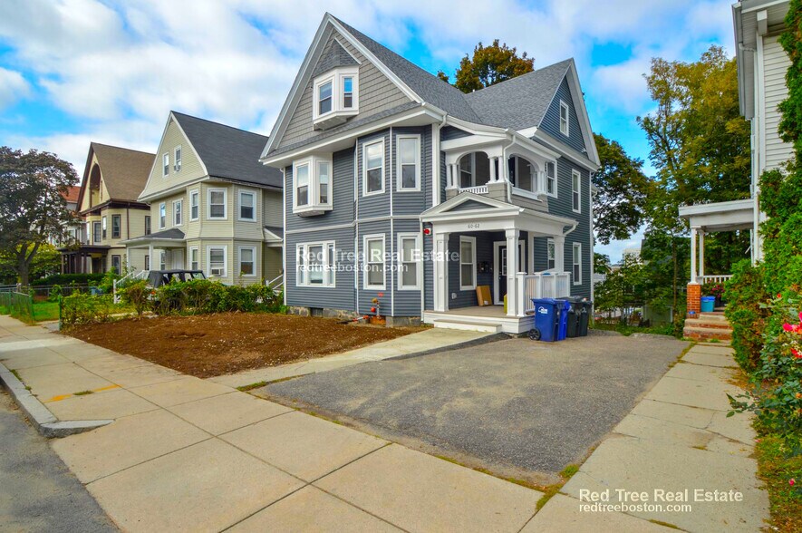 Building Photo - 65 Mapleton St