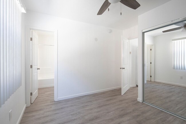 Building Photo - Beautiful1 Bedroom Near SDSU with Onsite Laundry!