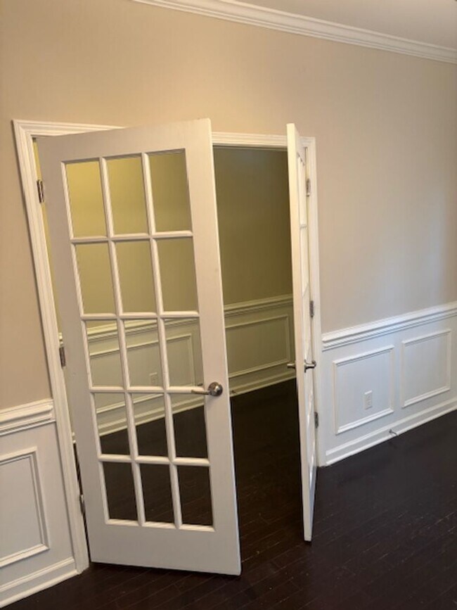 Building Photo - This beautiful 4 bedroom, 2.5 bath home in the highly sought-after Palmetto Pointe neighborhood h...