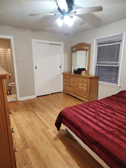 Building Photo - 910 Bragg Cir