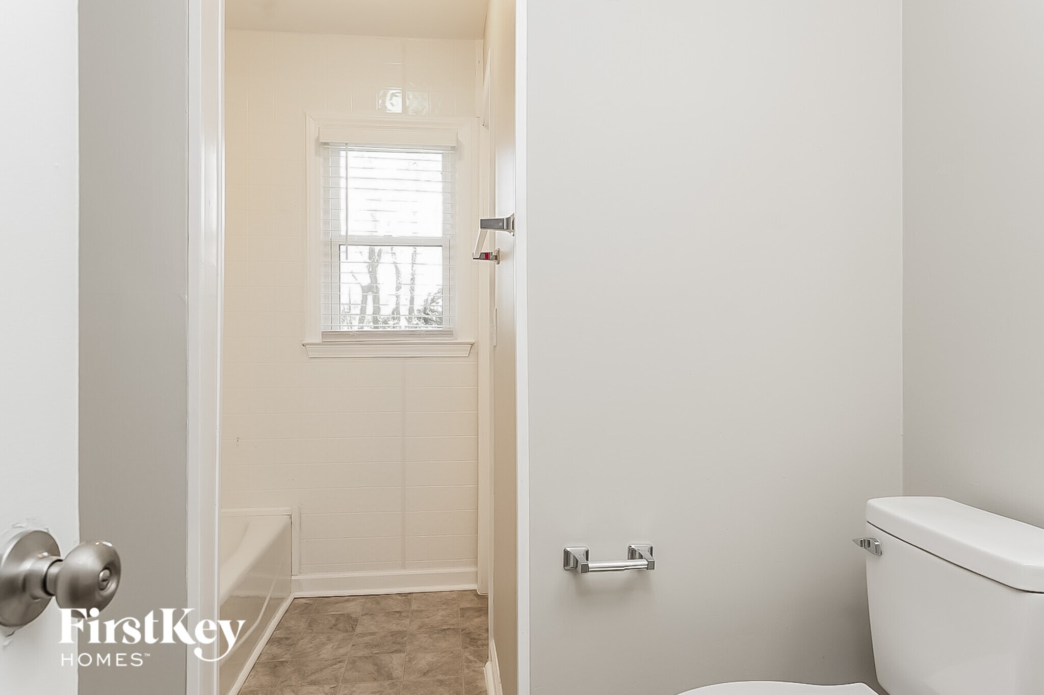 Building Photo - 4603 Chaucer Dr