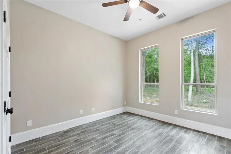 Building Photo - 17324 E Holly Hill Dr