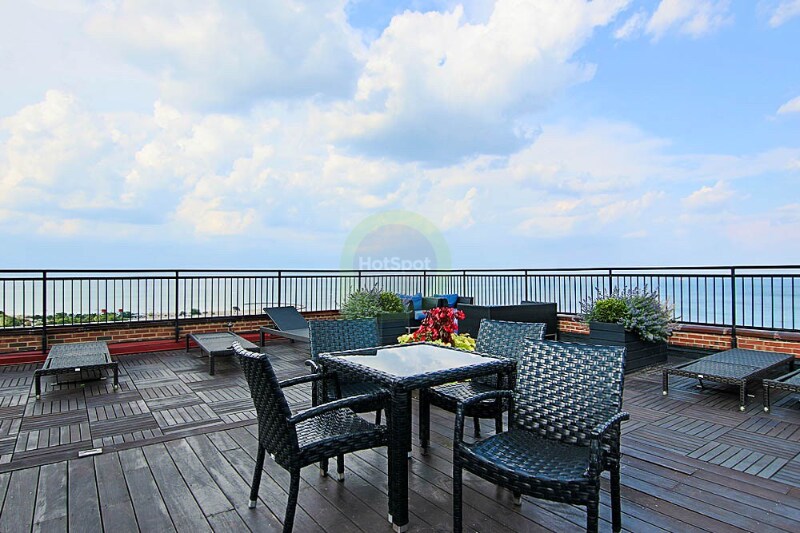 Building Photo - 1379 S Shore Dr