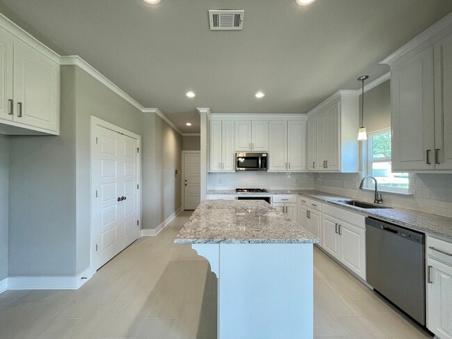 Building Photo - 4 Bed 3 Bath in Southhaven! Move-In Ready! $500 off first month with 30 day move in**