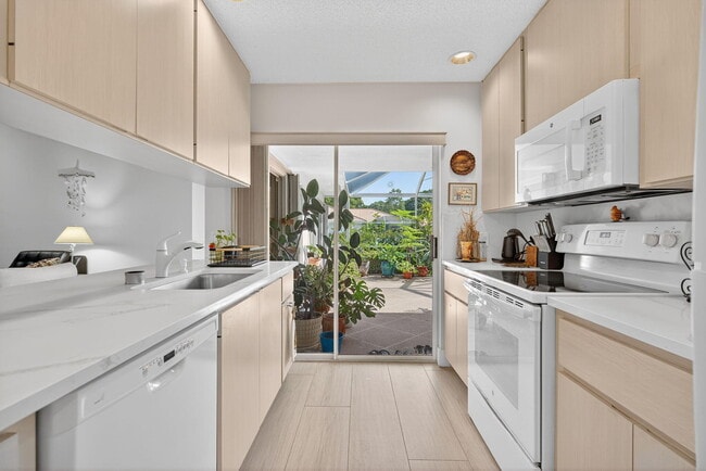 Building Photo - 502 Silverleaf Oak Ct