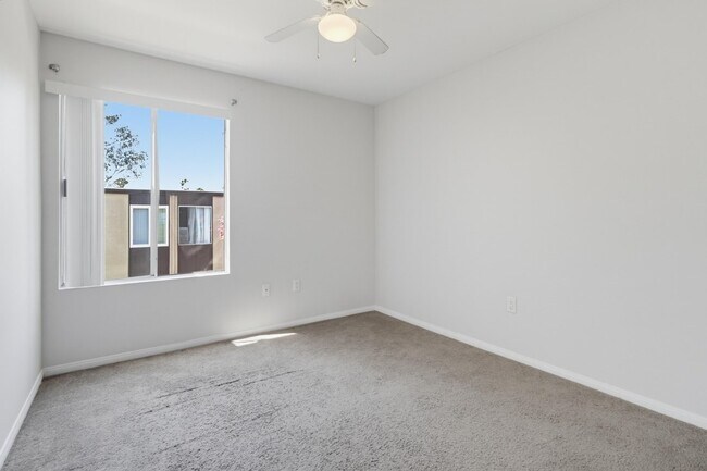 Building Photo - 3454 Castle Glen Dr
