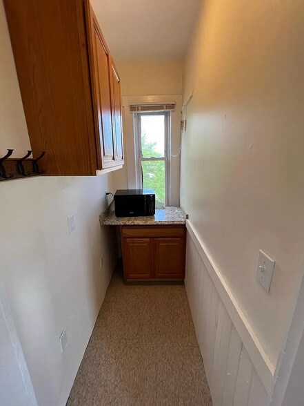 Building Photo - 10 Warren St