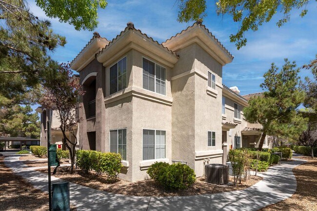 Building Photo - 9050 W Warm Springs Rd