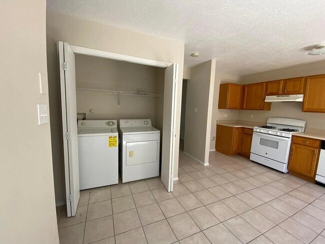 Building Photo - 10728 Miera Dr NW