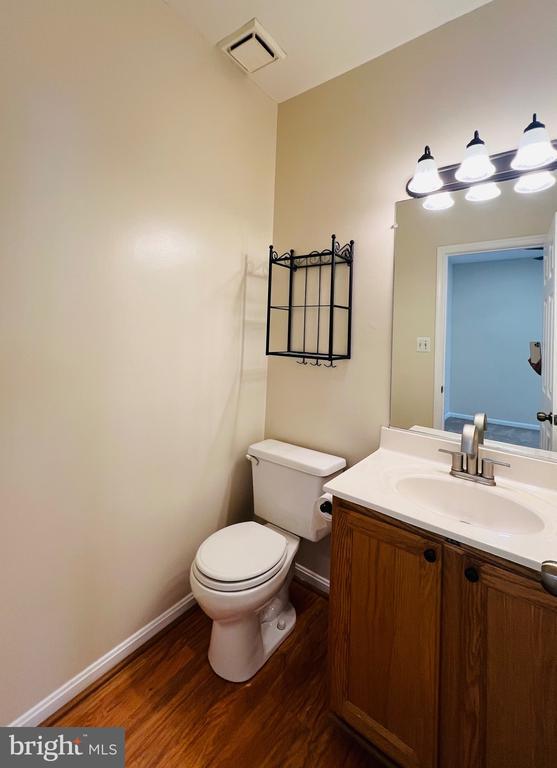 Building Photo - 6107 Asher Ct