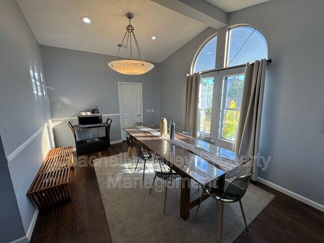 Building Photo - 44060 Dalea Ct