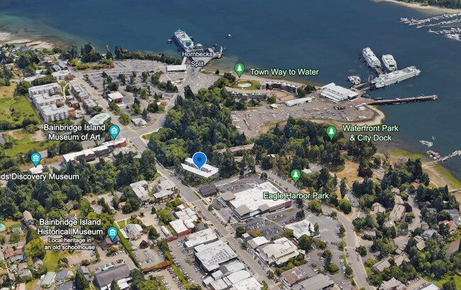 Building Photo - 465 Winslow Way E