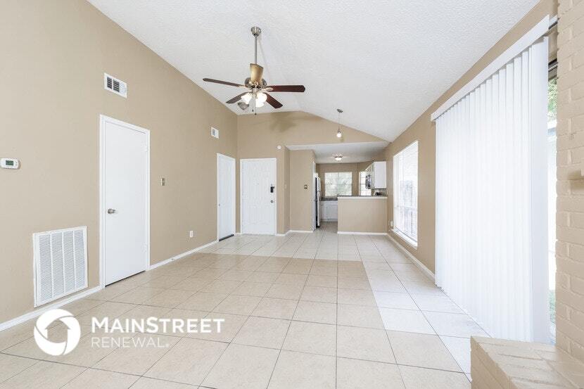 Building Photo - 11110 Grassyglen Dr