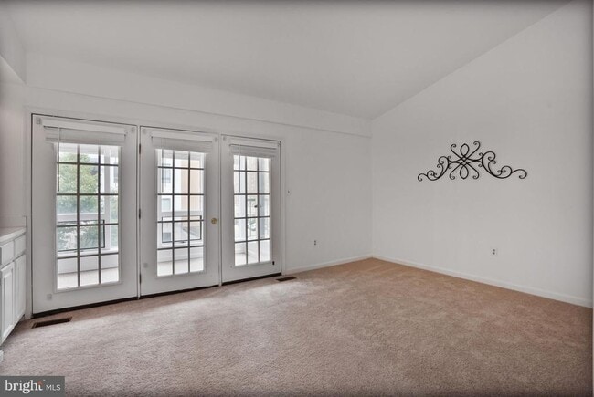 Building Photo - 4223 N Carlin Springs Rd