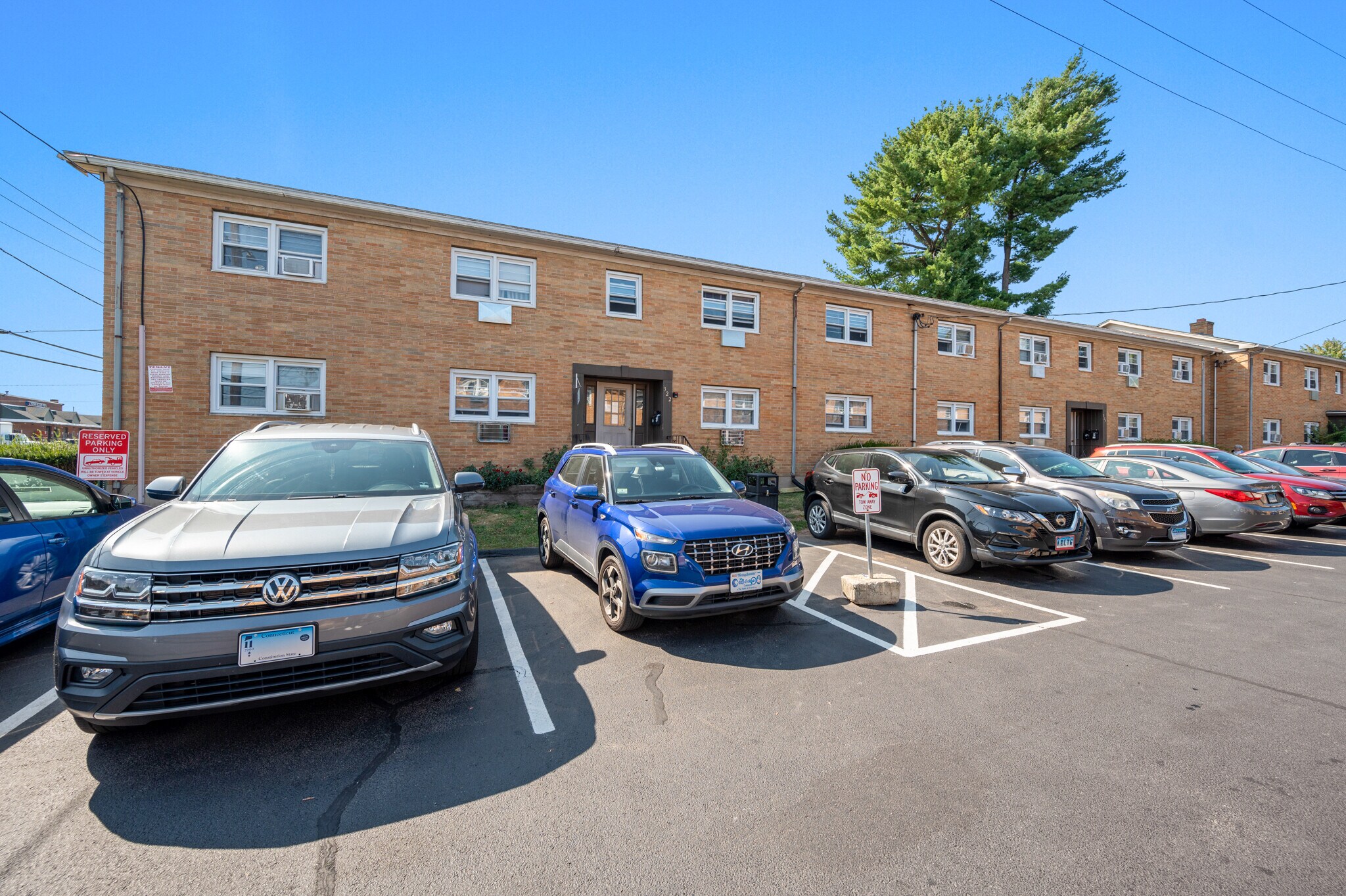 Building Photo - 35 Deerfield Ct