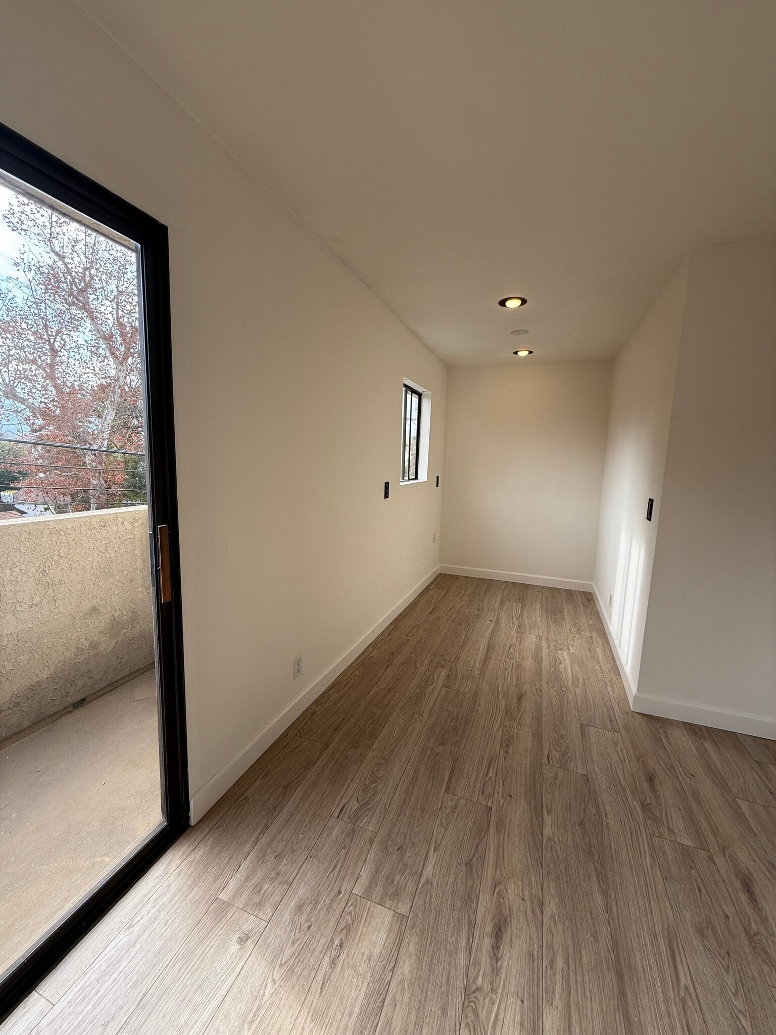 sitting area or work area in 2nd bedroom upstairs - 10330 Riverside Dr