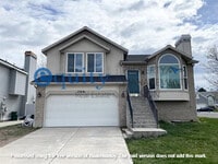 Building Photo - 7661 S 520 E