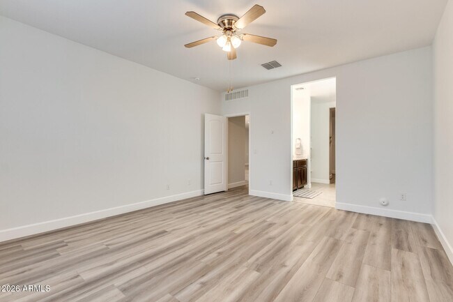 Building Photo - 4750 E Chromium Rd