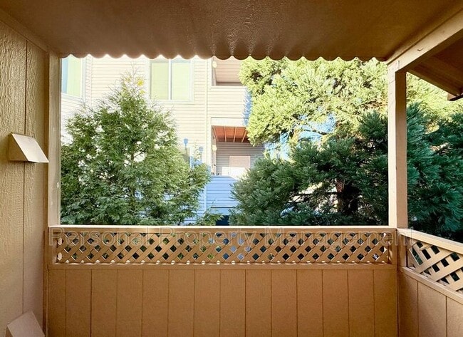 Building Photo - 3412 NE 66th Ave