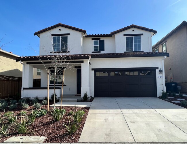 Primary Photo - Gorgeous Nearly New Home With 4 Bed, 2.5 b...