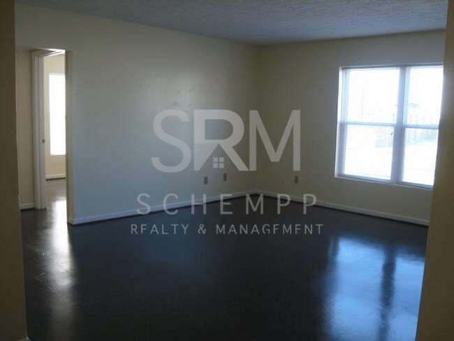 Building Photo - Affordable 3 Bedroom in Portland now available-Section 8 accepted *$200 Amazon Gift Card at Lease...