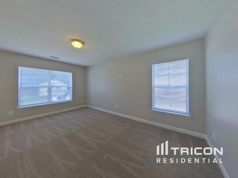 Building Photo - 1623 Long Paw Ln