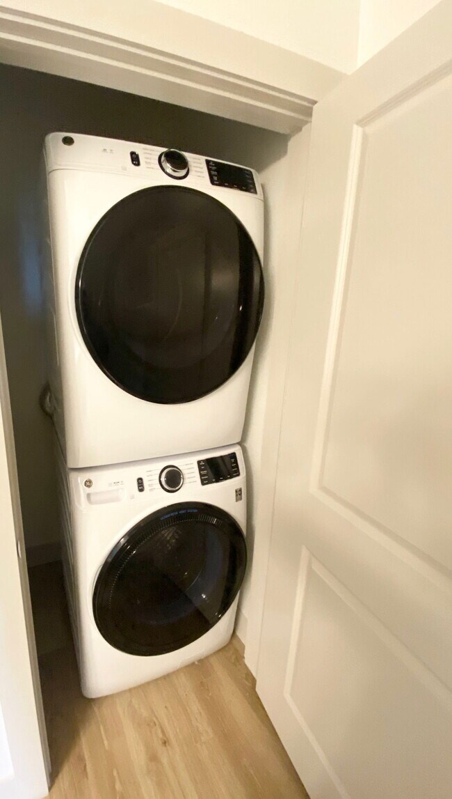 Building Photo - 4177 Gazebo St