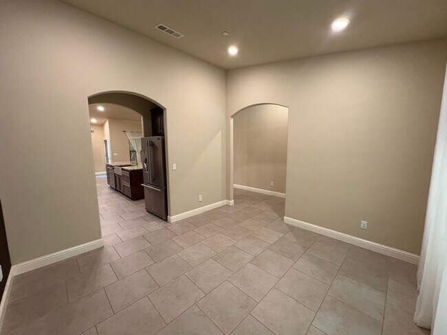 Building Photo - Lennar built home, coming soon!