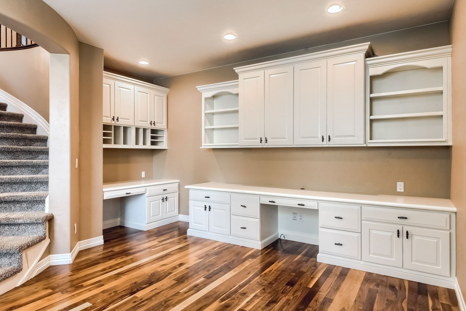 Building Photo - 9701 Sunset Hill Pl