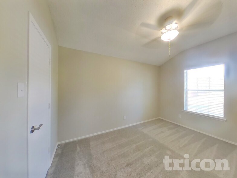 Building Photo - 309 Pecos Dr