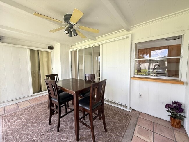 Building Photo - 2/2 with Fenced Yard, Garage and Laundry, Available Now!