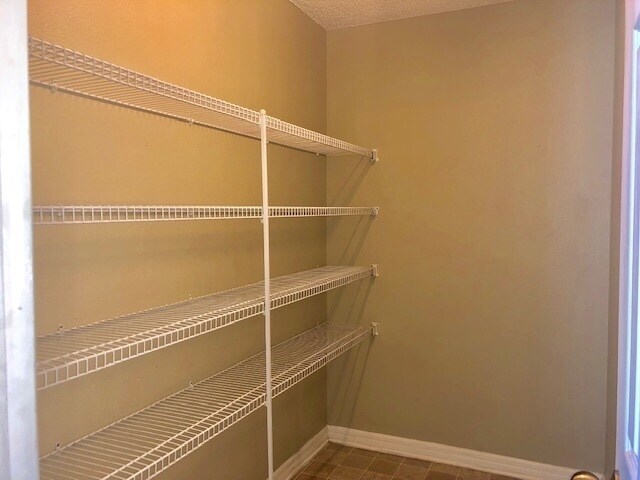 Building Photo - AVALON PARK!MOVE IN NOW! LARGE 5bd 2.5 bat...