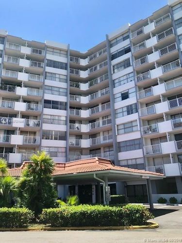 Primary Photo - 1300 NE Miami Gardens Dr