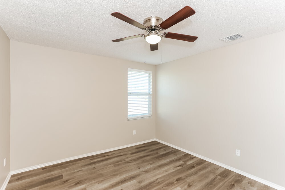 Building Photo - 621 Almandora Dr