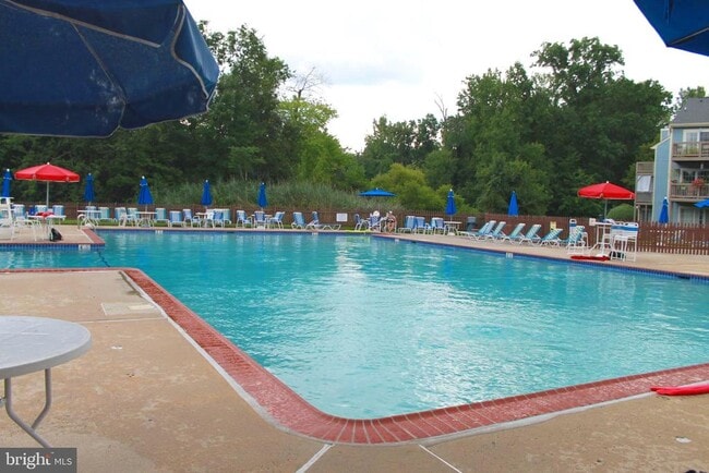 Building Photo - 5091 Beech Ct