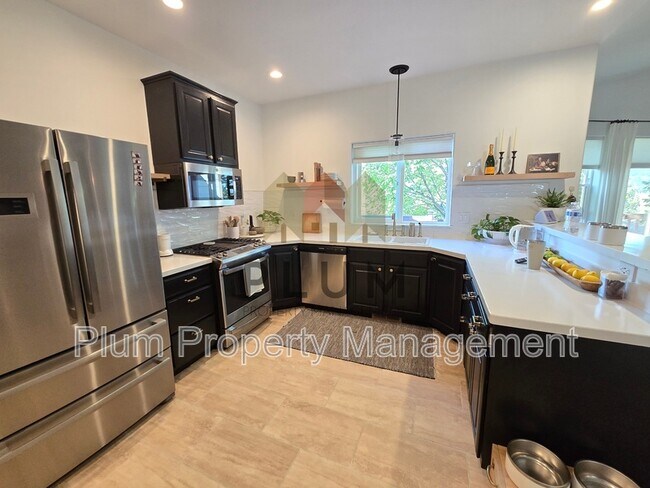 Building Photo - 15660 Sara Jo Ln