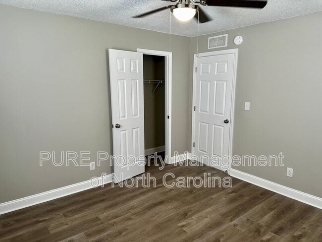 Building Photo - 208 S Lexington Dr