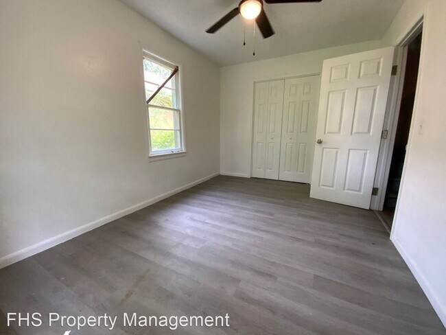 Building Photo - 4 br, 2 bath House - 1731 W Walnut