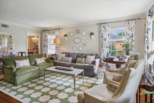 Building Photo - 181 Wallace Rd