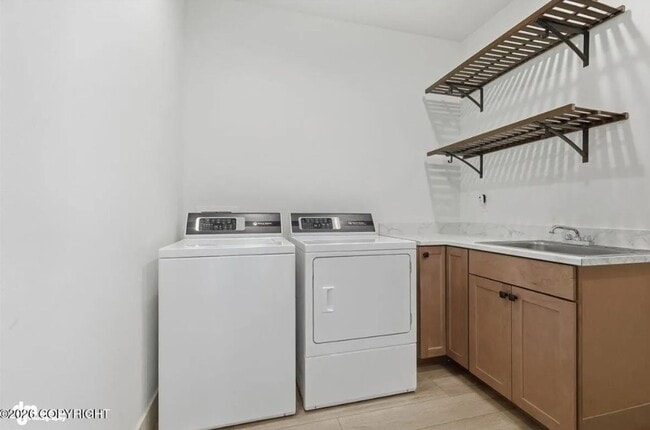 Building Photo - 7064 E Tumnus Cir