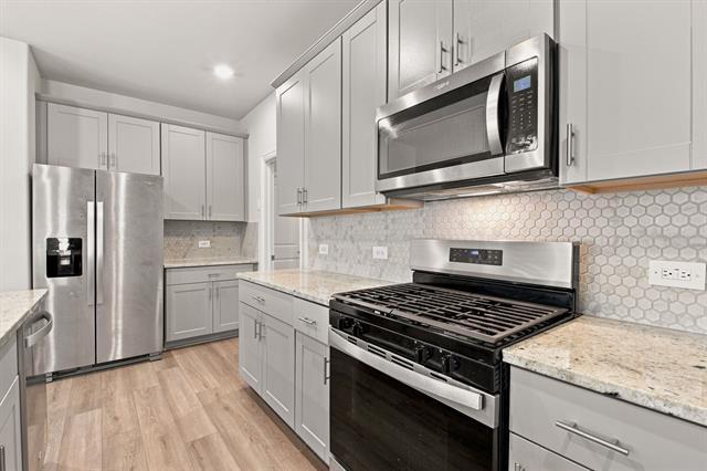 Building Photo - 810 Honeydew Ln
