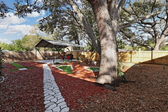 Building Photo - 6501 64th Ave N