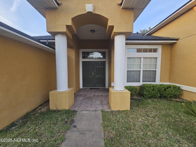 Building Photo - 10153 Carriage House Ct