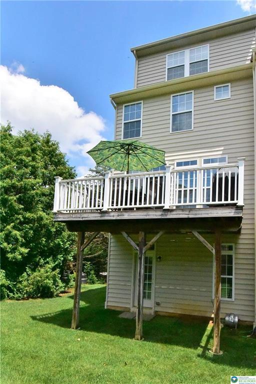 Building Photo - 1600 Oakridge Ln
