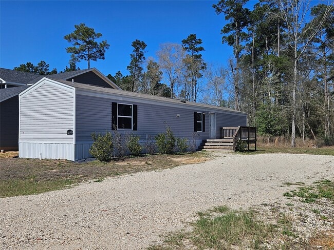 Building Photo - 16299 Crockett Martin Ests Dr